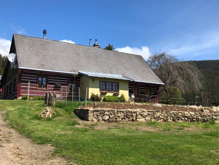 Chalupa U Kohoutu Hotel Pec pod Sněžkou Buitenkant foto